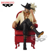 Dracule Mihawk Figure